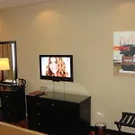 Paragon Hotel