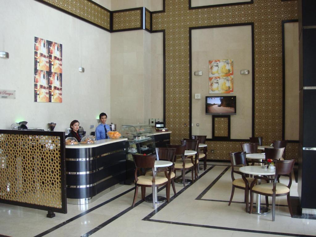 Paragon Hotel