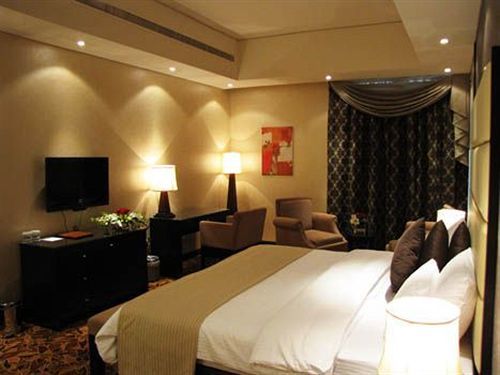 Paragon 3* Abu Dhabi