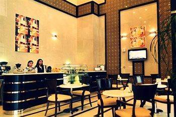 Paragon Hotel